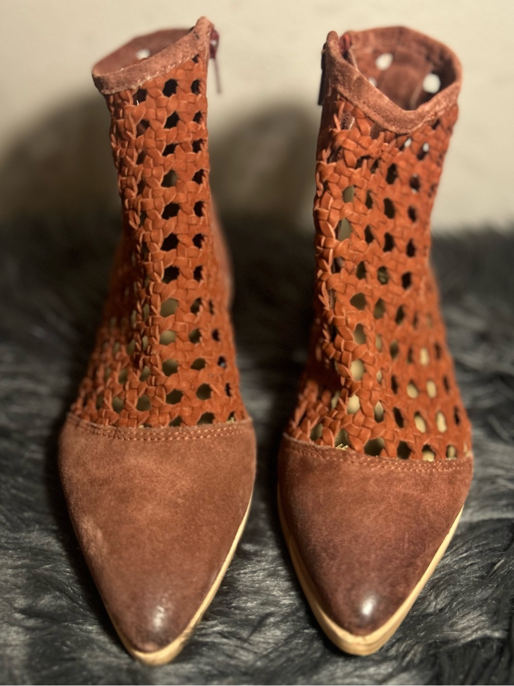 Rebels Rhea Woven Suede Pumpkin Brown Pointed Toe Ankle Boots Size 6.5